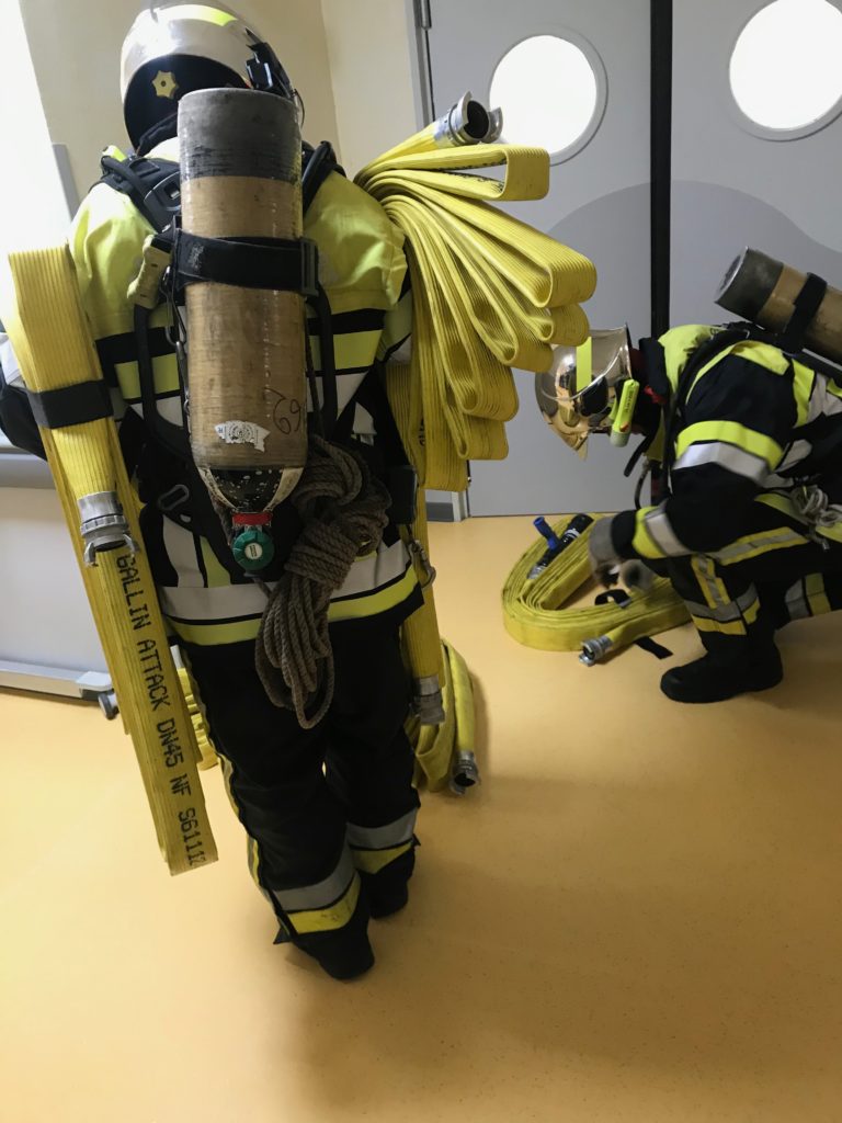 a manœuvre « pompiers » à Sibourg centre de rééducation à Aix en Provence